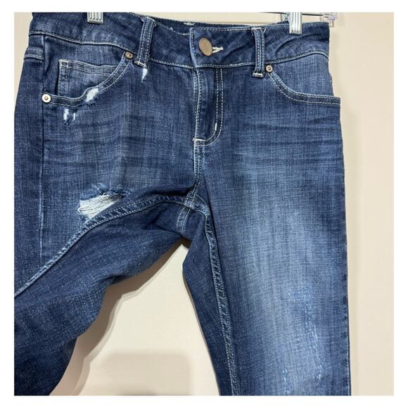 Wrangler Junior Girls Essential Mae Mid Rise Boot Cut Jeans Medium Wash 3x32 - Picture 7 of 9